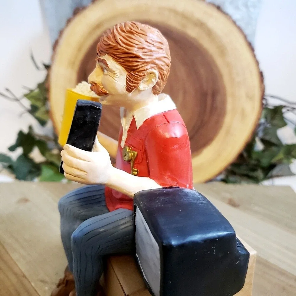 The Keeper Of The Remote Mantle Desk or Shelf Figurine‎ Shenandoah NIB